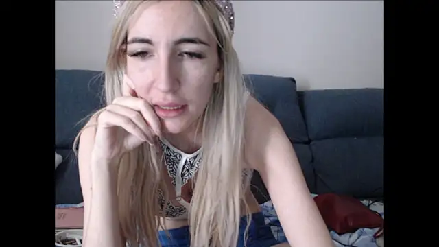 BarbieBlondieGirl Adlı Modelin Canlı Sohbet Odası