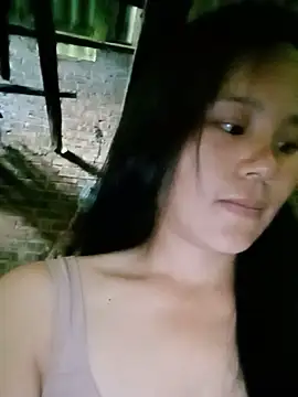 MISSKUTE-2000 – live chatrum