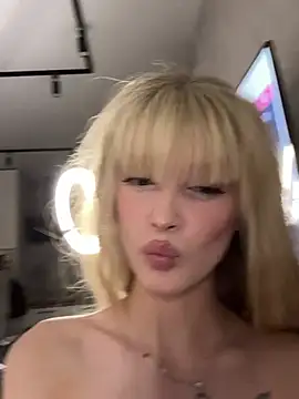 BellaSecrettt – live chatrum