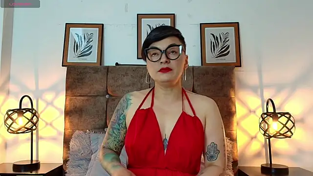 kat_paradise élő chatszobája