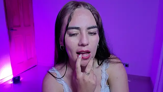 VelourNyx লাইভ চ্যাট রুম