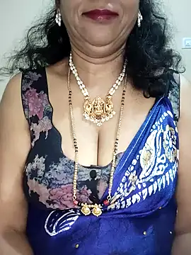 Sanvi_kannada Adlı Modelin Canlı Sohbet Odası