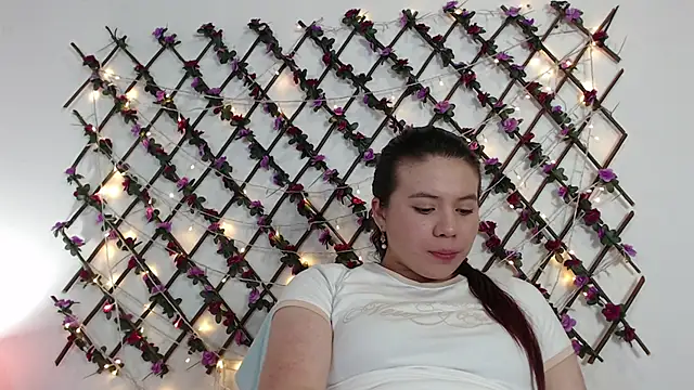 Samantha_Wallker's Live Chat Room