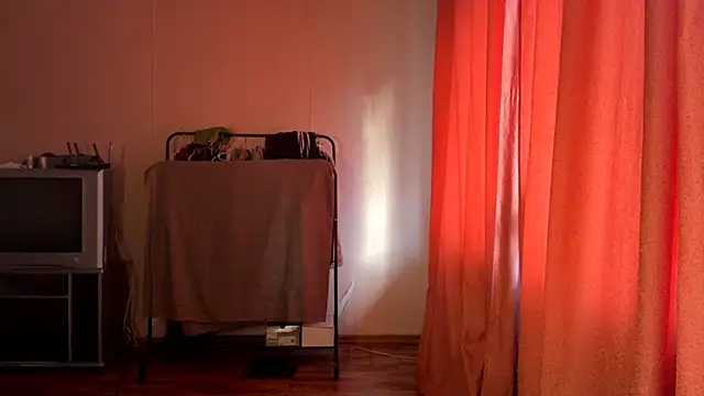 Pokój czatu na żywo – ZoraDearmon