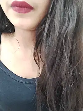 Sexy_vnshika Adlı Modelin Canlı Sohbet Odası
