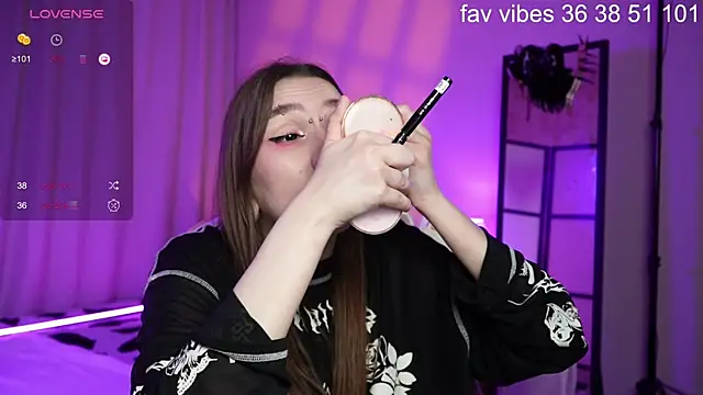 Živá chatovací místnost Alice_Goth