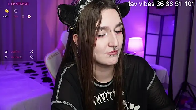 Alice_Goth Adlı Modelin Canlı Sohbet Odası
