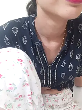 Kanchan7909 Adlı Modelin Canlı Sohbet Odası
