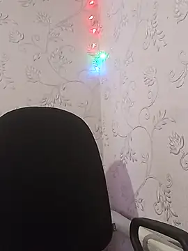 Chat soba uživo modela MarisTi
