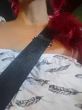 cintia_love Adlı Modelin Canlı Sohbet Odası