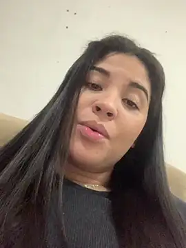 Sala de chat ao vivo de _byerii
