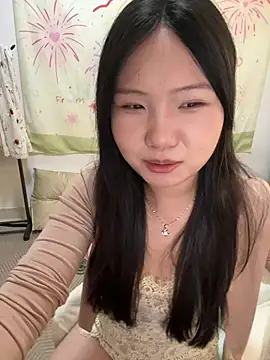 xiaoguai99 Adlı Modelin Canlı Sohbet Odası