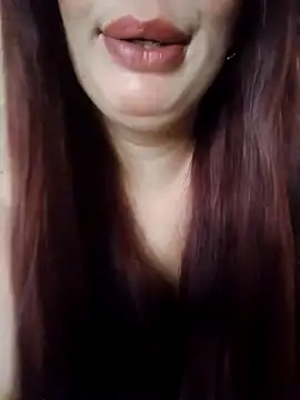 charmoutak_nada – live chatrum
