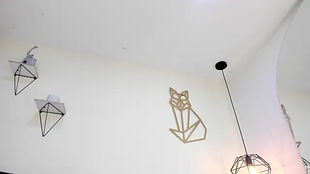 mayaevansmg's Live Chat Room