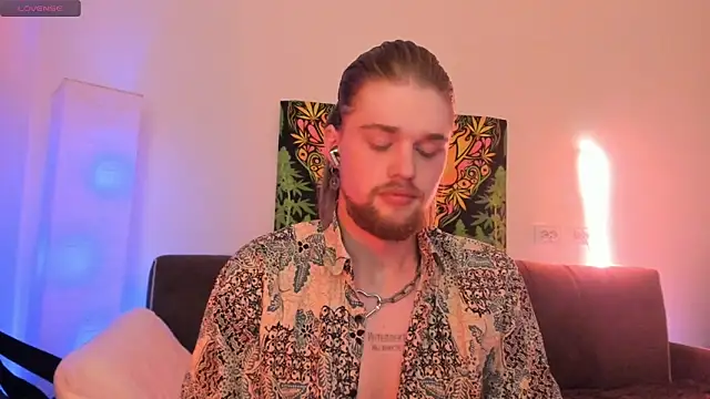 Lev_Miller Show Webcam