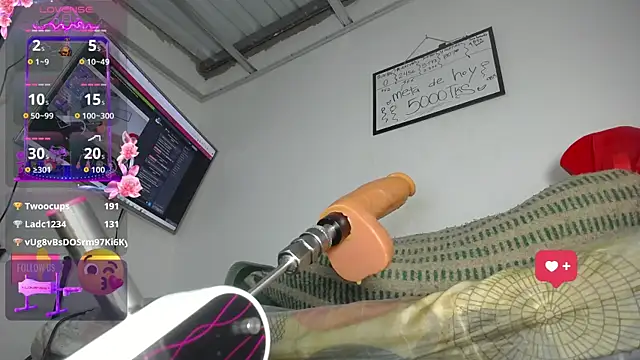Tatianita782 élő chatszobája