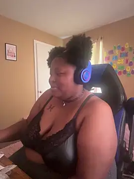 Chocolatebunnyxx96 Adlı Modelin Canlı Sohbet Odası