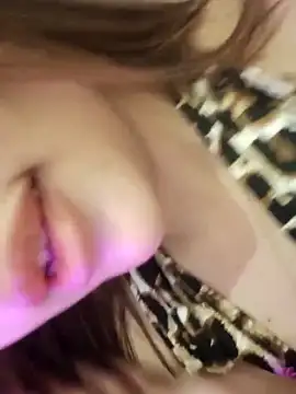 חדר צ'אט בשידור חי של Rahaf6767_7