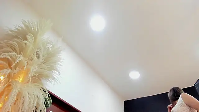 Phòng Chat Trực Tiếp CristalBm_