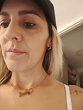 Chat soba uživo modela Monita_Med