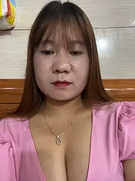 Liness101's Live Chat Room