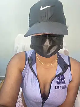 Velantina_x Adlı Modelin Canlı Sohbet Odası