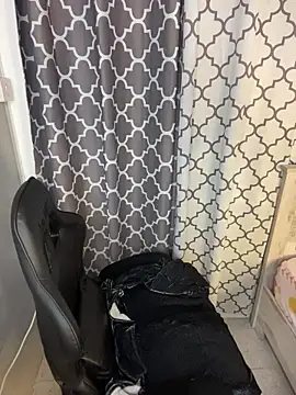 Emii_Loveのライブチャットルーム