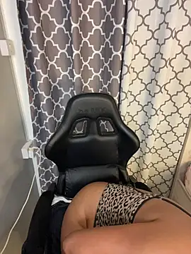 Emii_Loven Live chat-huone
