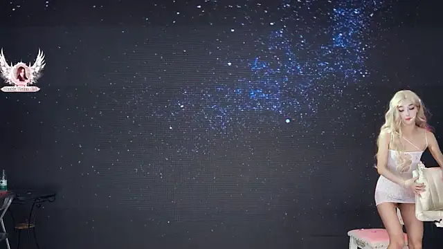 חדר צ'אט בשידור חי של NewStar101