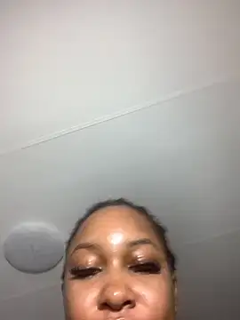 Creamy_bitchxxx লাইভ চ্যাট রুম