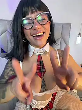 IndieMiller's Live Chat Room