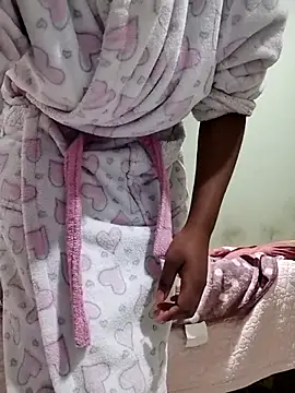 חדר צ'אט בשידור חי של princess-boobz