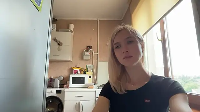 AngelJeni Adlı Modelin Canlı Sohbet Odası