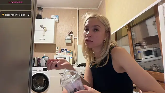 AngelJeni – Kamerová šou