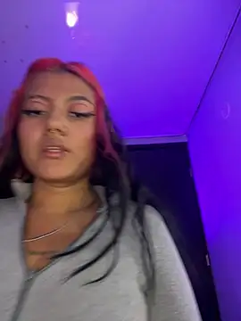Sala de chat en directo de Abbyqueen23_