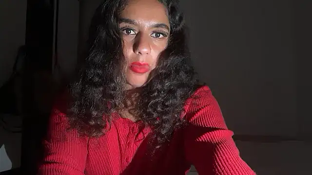 חדר צ'אט בשידור חי של fayfay21@xh