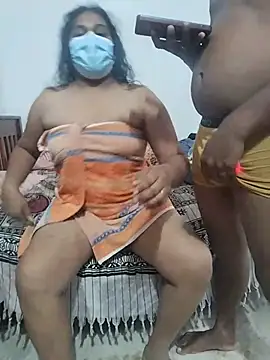 Sweetfuck-2002's Live Sex Cam Show