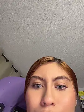 Stormi_th Adlı Modelin Canlı Sohbet Odası