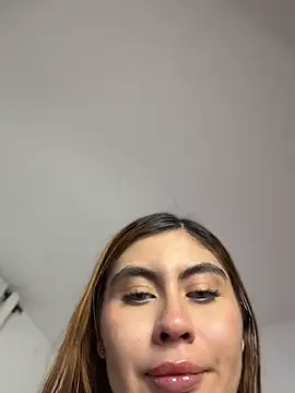 Chat soba uživo modela Stormi_th