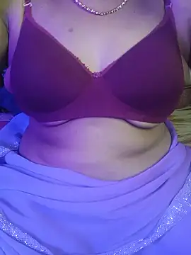 mona-darling_09 Adlı Modelin Canlı Sohbet Odası