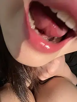 הופעת וובקאם של yenai_xx