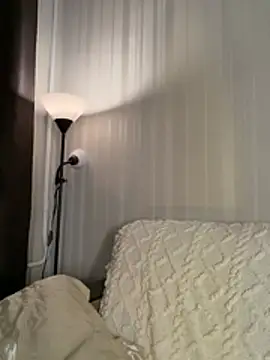 SkylineBliss Adlı Modelin Canlı Sohbet Odası