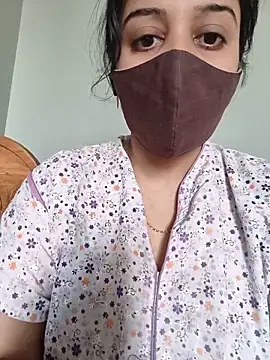 Tamil_shalini 现场聊天室