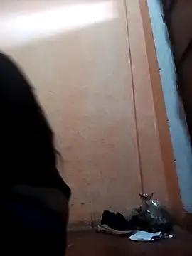 Kinjal_setty Adlı Modelin Canlı Sohbet Odası