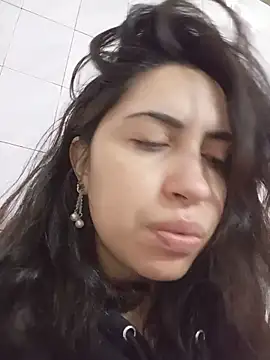 darkgodessone Adlı Modelin Canlı Sohbet Odası