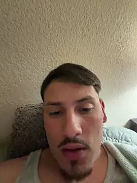 Pokazy przed seks kamerką na żywo – MrBadBoyX