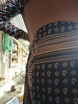 Živá chatovací místnost Queen_chayna