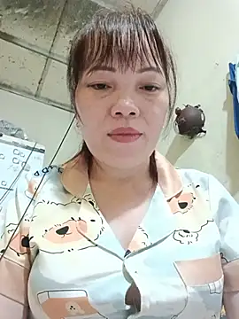 Chat soba uživo modela Sana-vn