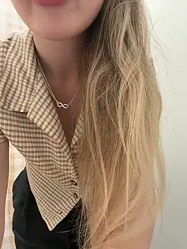 Pussyinpublic Live Chatrum