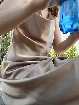 غرفة دردشة Pussyinpublic المباشرة